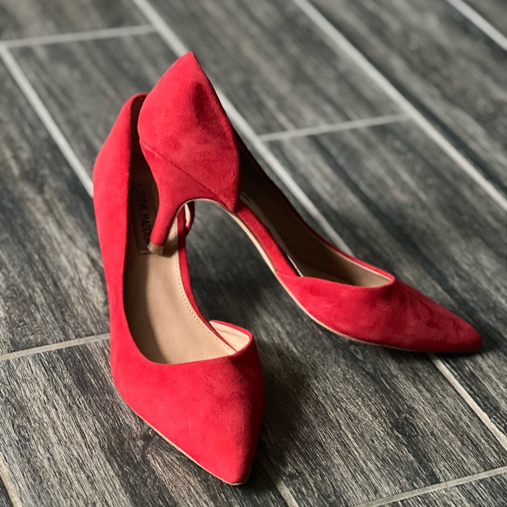 👠steve madden red kitten heels
